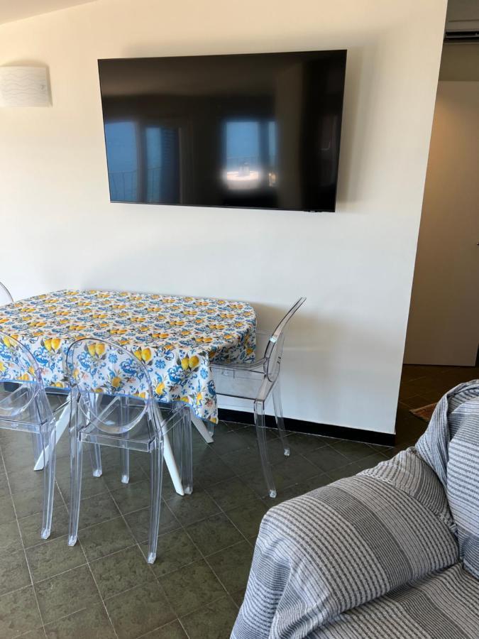 Nautilus Vista Mare Mozzafiato A 180 Gradi- Posto Auto Privato - 2 Camere Matrimoniali Piu 1 Divano Letto Singolo-Sky,Netflix-Wifi 200Mg Рапало Екстериор снимка