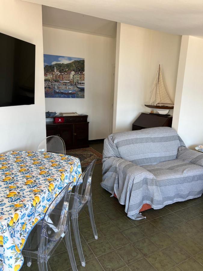 Nautilus Vista Mare Mozzafiato A 180 Gradi- Posto Auto Privato - 2 Camere Matrimoniali Piu 1 Divano Letto Singolo-Sky,Netflix-Wifi 200Mg Рапало Екстериор снимка